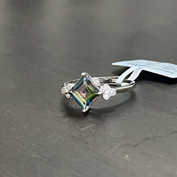 Natural Rainbow Quartz Ring - Picture 4 of 8